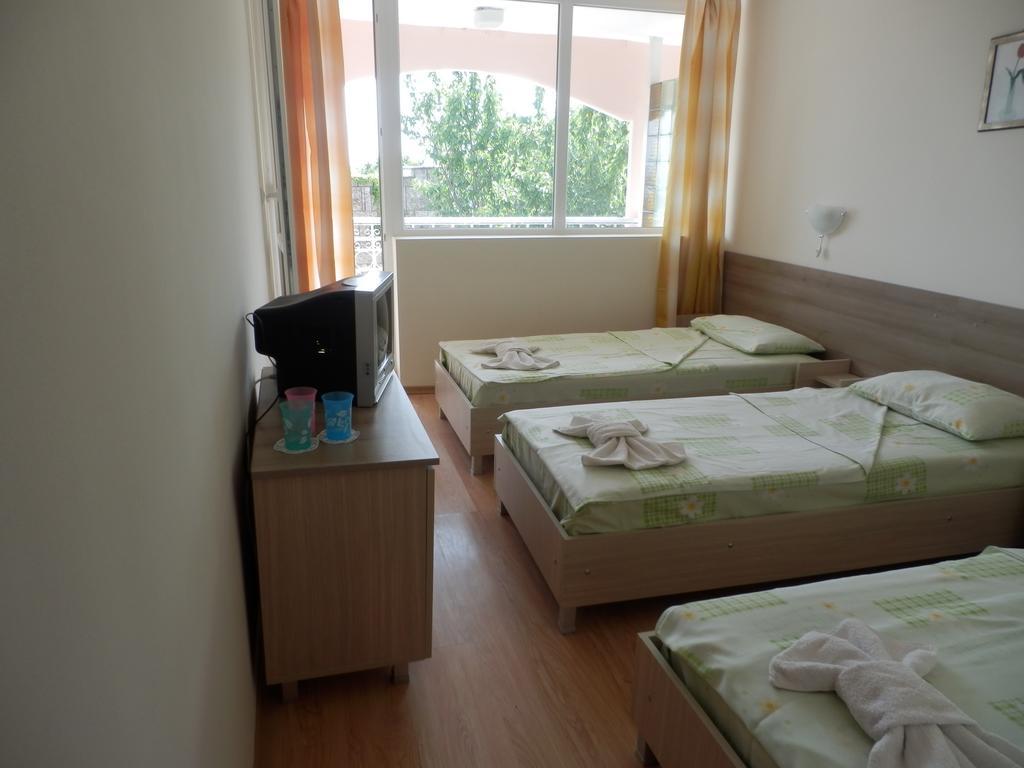 Olimpia Supersnab Hotel Balchik Værelse billede