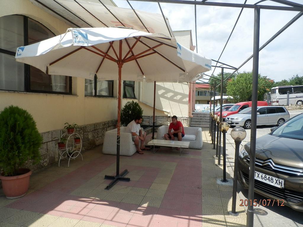 Olimpia Supersnab Hotel Balchik Eksteriør billede