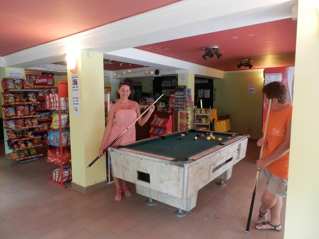Olimpia Supersnab Hotel Balchik Eksteriør billede
