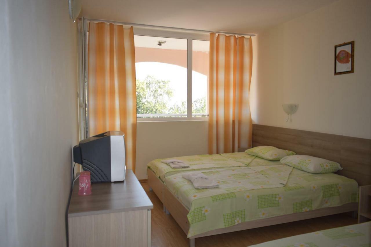 Olimpia Supersnab Hotel Balchik Eksteriør billede